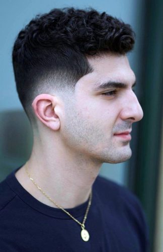Trendsetting 18 Men&#8217;s Haircuts with Shaved Sides: Styles for Every Occasion &#8211; From Edgy to Elegant