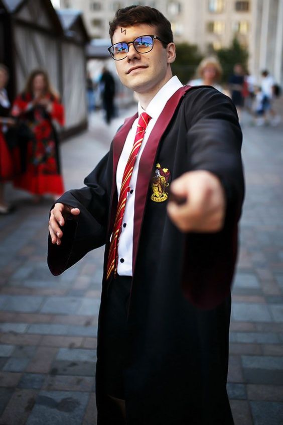 23 Halloween Outfits Ideas for Men in | Unique, Funny, and Scary Costumes | Easy DIY Ideas