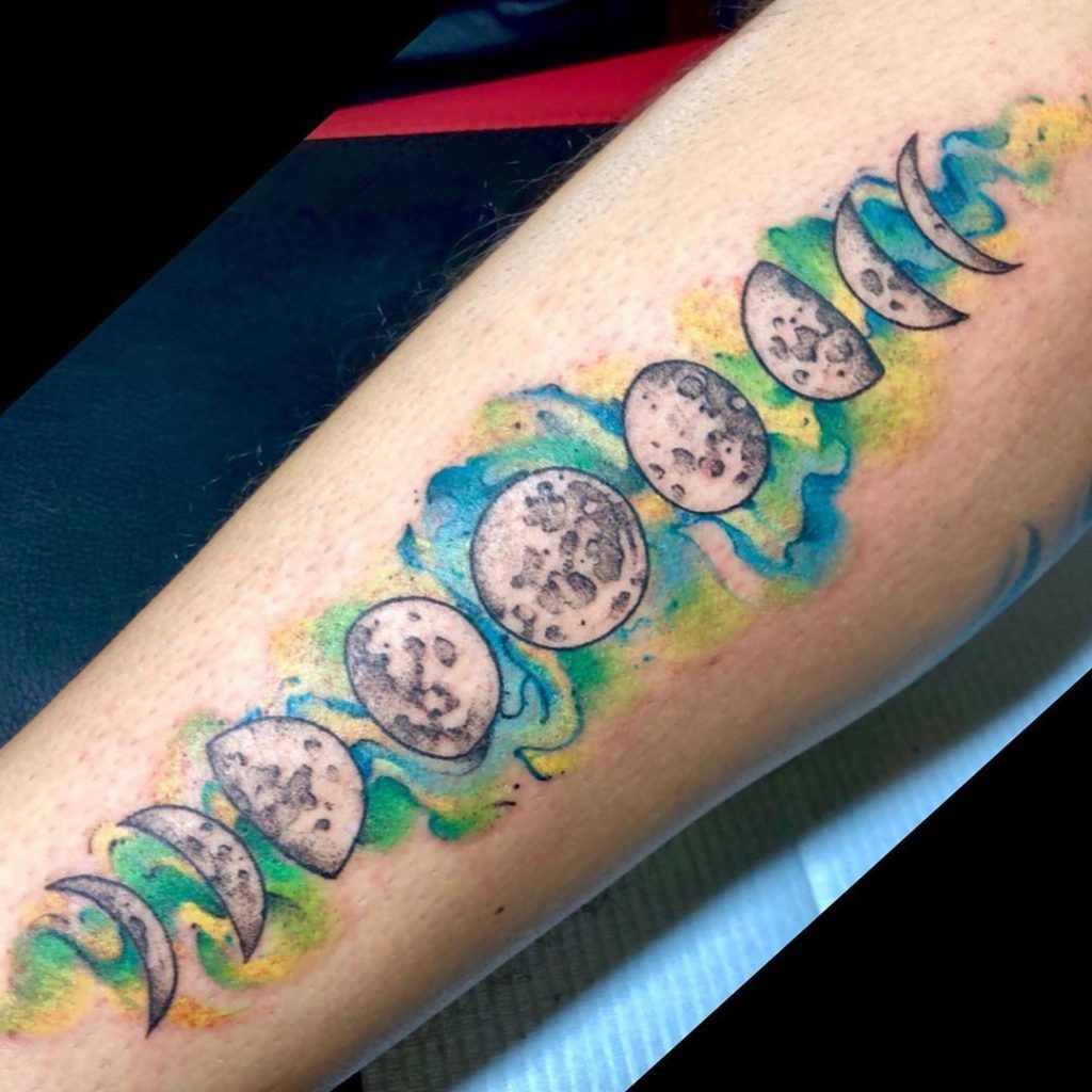 28 Moon Phases Tattoo Ideas Full of Symbolism and Style