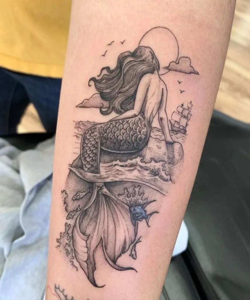 27 Mermaid Tattoo Ideas With Minimalist, Traditional, Afro, Siren, and Barbie-Inspired Designs
