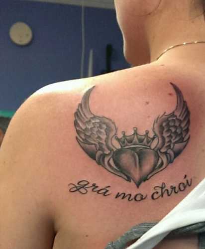 15 Queen of Hearts Tattoo Ideas: Royal Designs for Passionate Souls