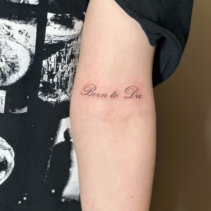 30 Born to Die Tattoo Ideas : Aesthetic Lettering, Stomach and Collarbone Placement