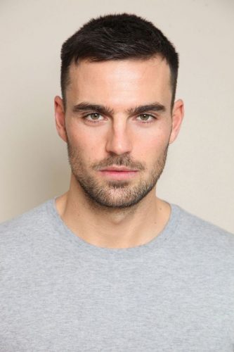 Stylish Guide: 19 Trendy Short Haircuts for Men Embrace Your Style