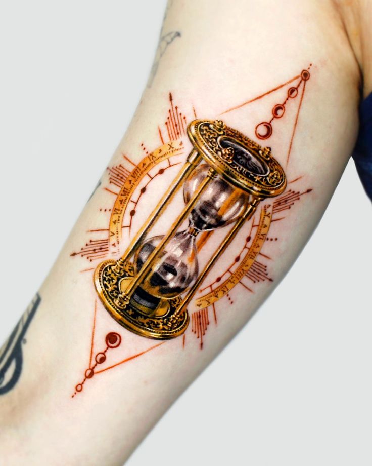 29 Hourglass Tattoo Ideas with Meaningful Designs for Men and Women Minimalist, Feminine, Traditional