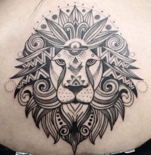 27 Geometric Lion Tattoo: Striking Designs with Angular Elements
