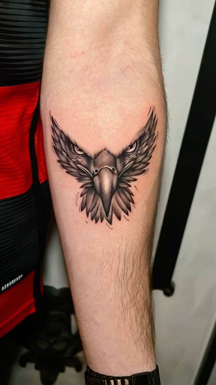 30 Eagle Tattoo Ideas : Bold Designs for Men and Women with Chest, Arm, Forearm, Minimalist