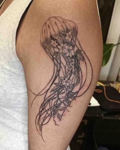 Discover Stunning Jellyfish Tattoo Designs for : Elegant, Colorful, and Bold Ideas for Your Next Ink