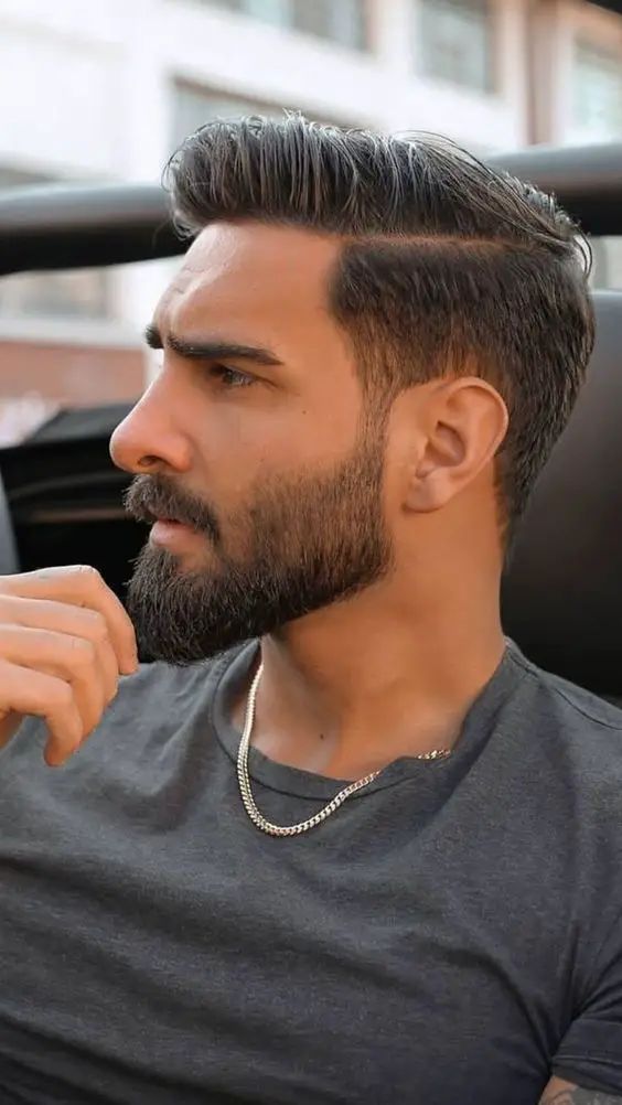 Explore 20 Stunning Fall Hair Styles with Side Parts for Trendy Looks for Every Occasion