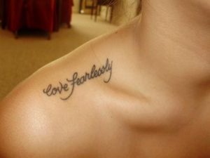 23 Fashionable Shoulder Tattoo Ideas for Women