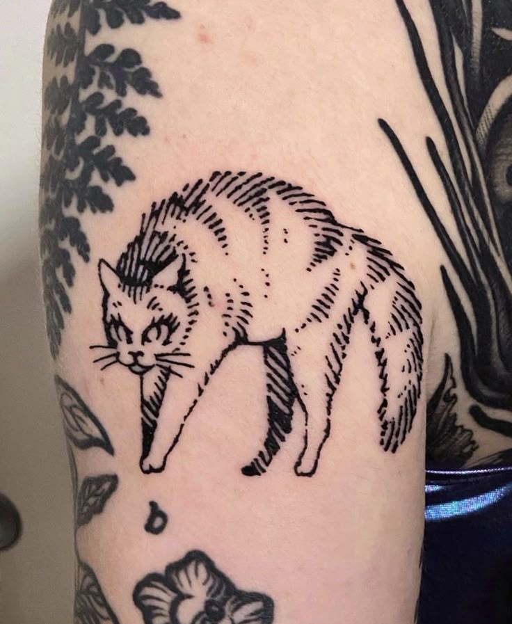 27 Black Cat Tattoo Ideas Realistic, Minimalist, Traditional & Witchy Designs