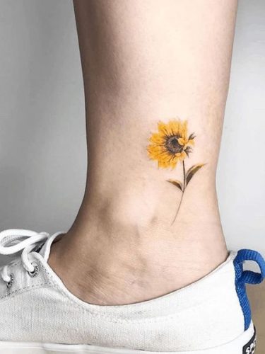 18 Trendy Ankle Tattoo Ideas for Women