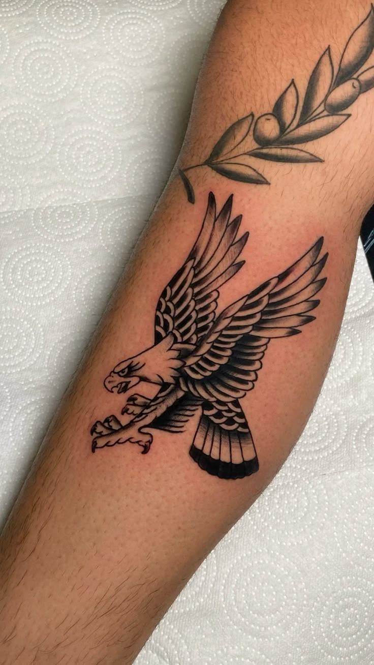 30 Eagle Tattoo Ideas : Bold Designs for Men and Women with Chest, Arm, Forearm, Minimalist