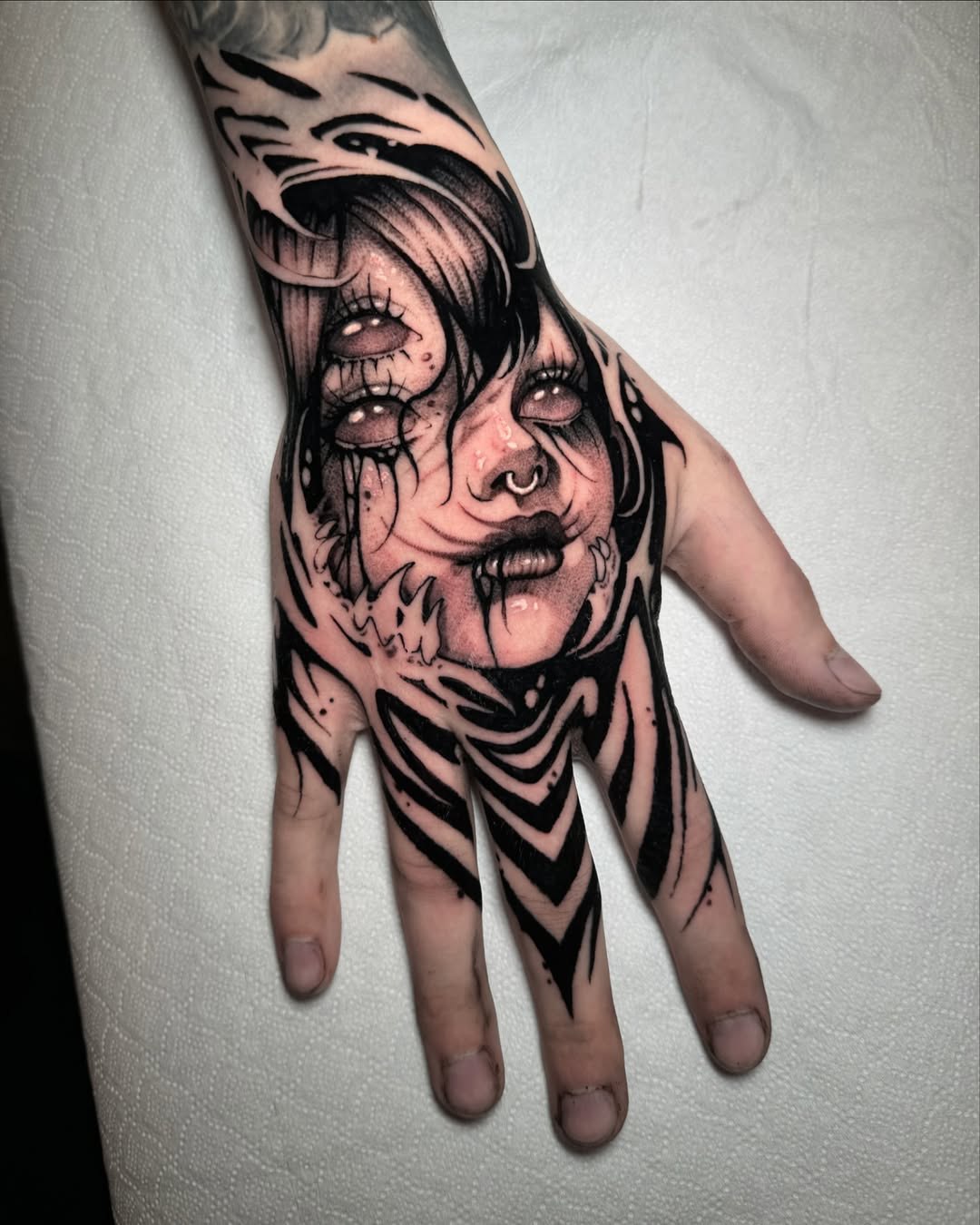 28 Alternatives Symbol Tattoo Ideas, Lettering Tattoo Ideas and Minimalistic Finger Tattoo Ideas