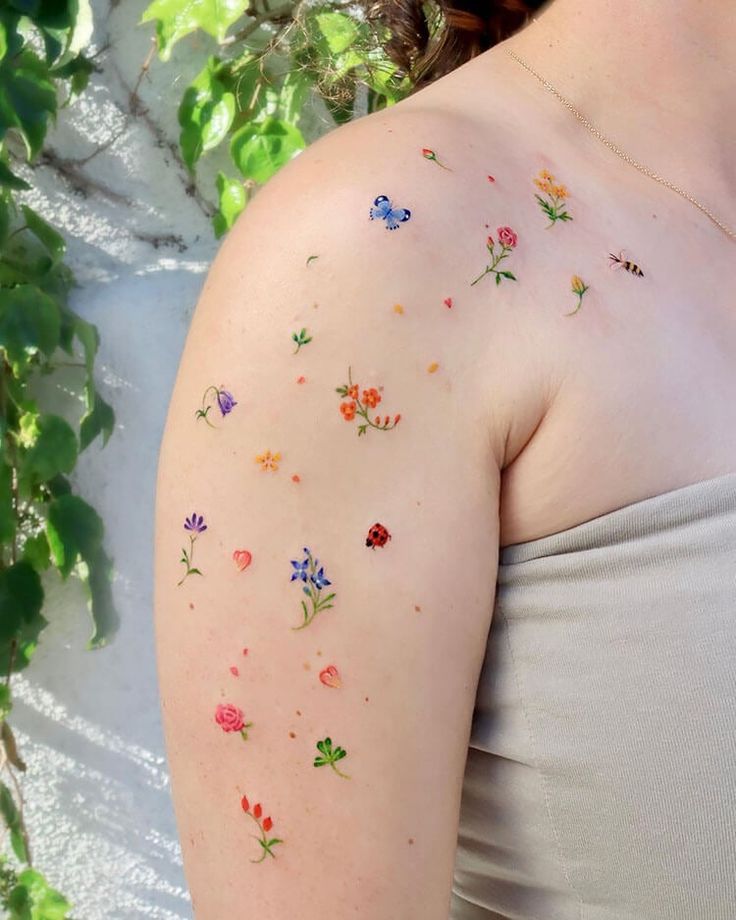 Discover 25 Heartwarming Tattoo Ideas for Moms in – Symbolic & Personal Designs