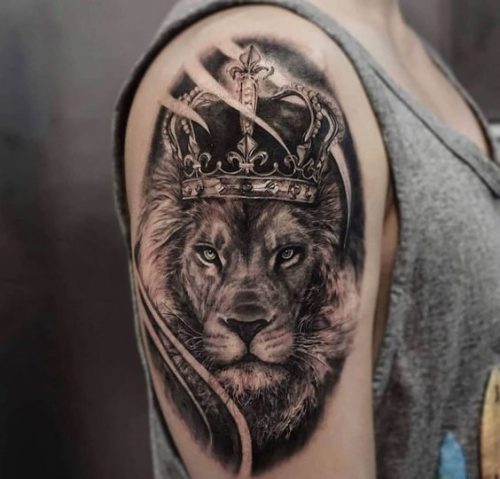19 Cover Up with a Lion Tattoo: Transform and Renew