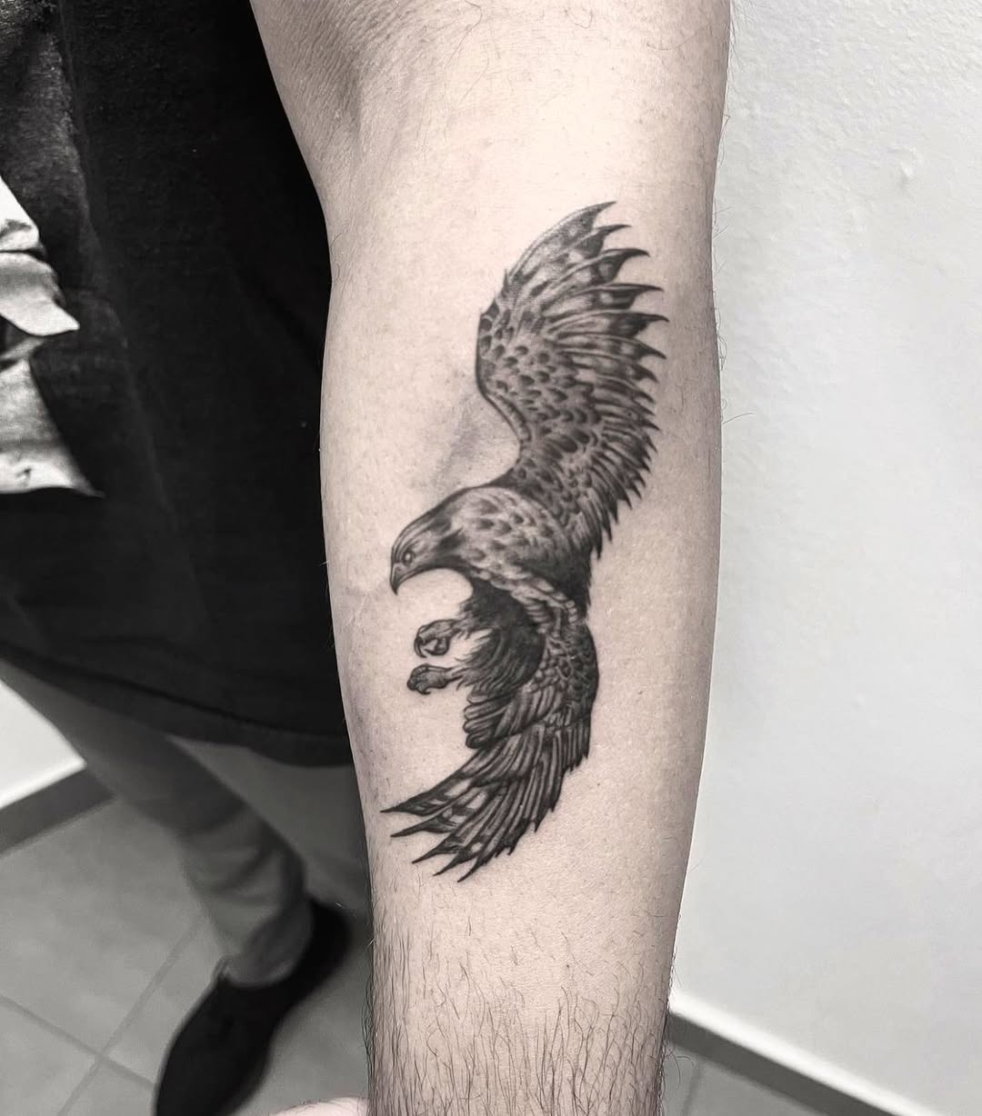 29 Hawk Tattoo Ideas: Bold Designs That Capture Power and Freedom