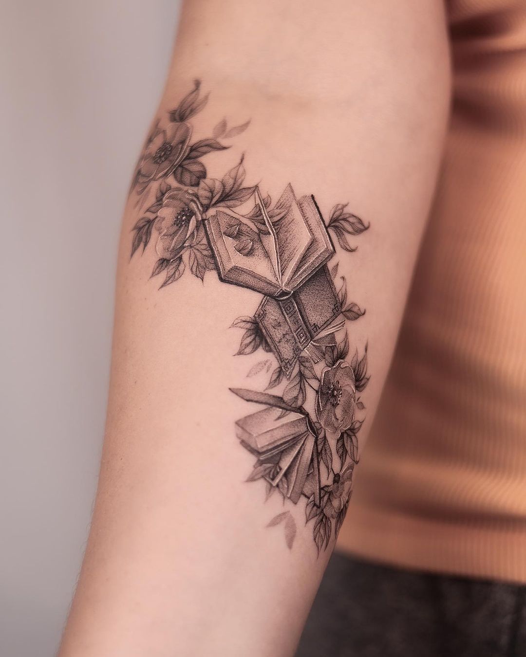 30 Book Tattoo Ideas: From Tiny Linework to Fantasy-Fueled Sleeves