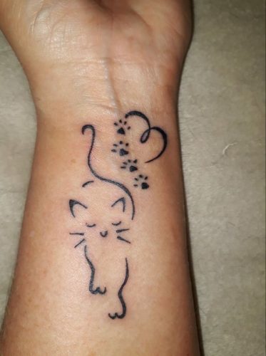 25 Simple Cat Tattoo Ideas