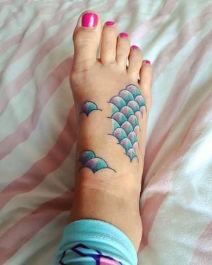 29 Striking Foot Tattoo Ideas for Women