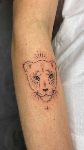 Keep it Simple: 27 Elegant Lion Tattoo Designs
