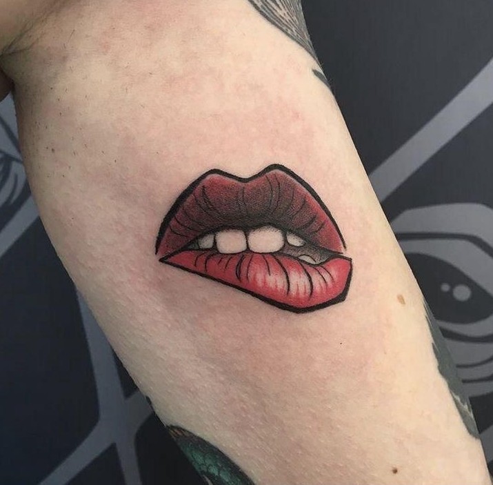 29 Lip Tattoo Ideas With Kiss Prints, Vampire Designs, Color Ideas, Shading, Placement Tips