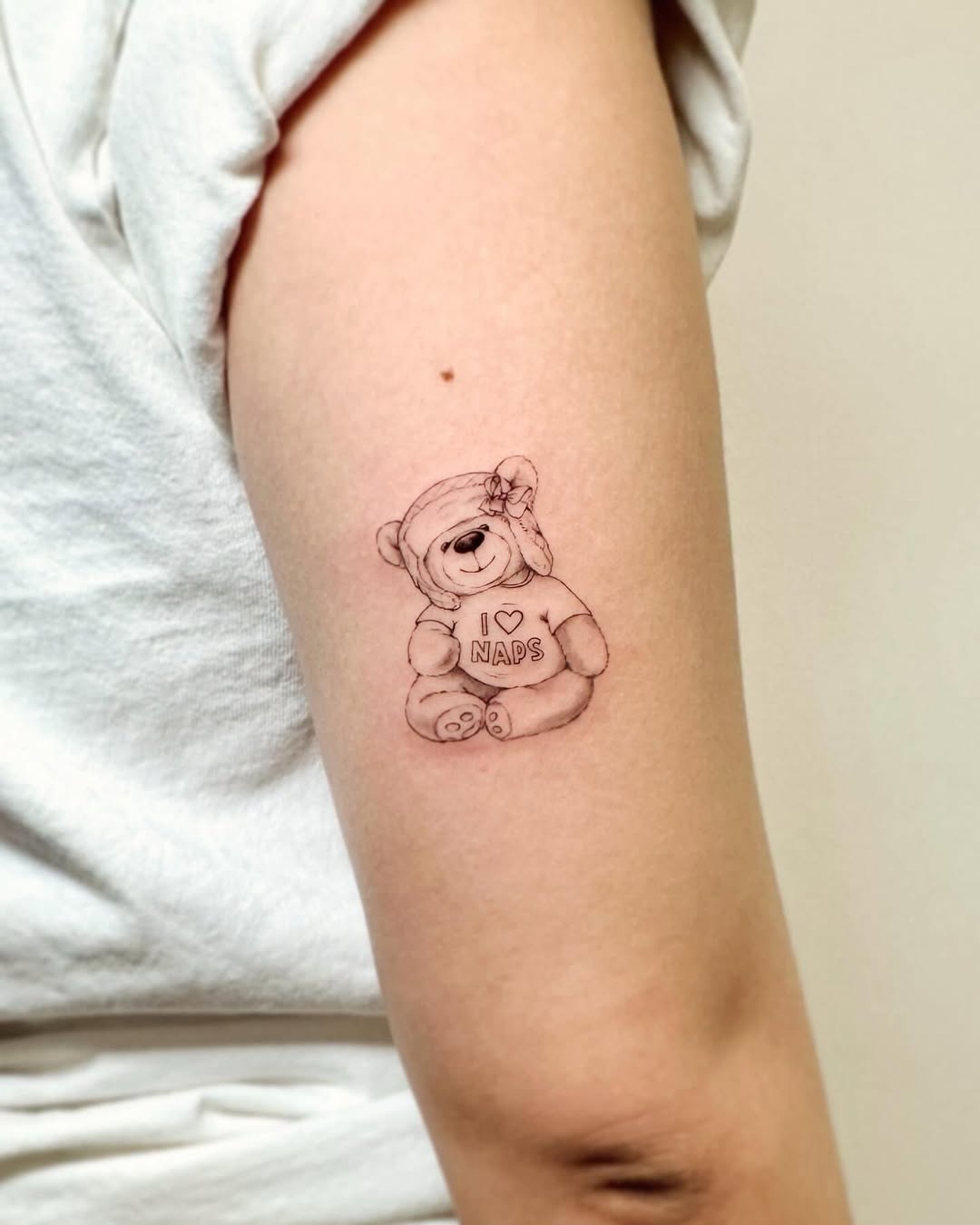 30 Teddy Bear Tattoo Designs Cute, Realistic, Fine Line, Matching, Feminine & Dark Tattoo Ideas