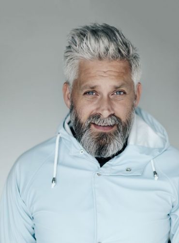 ’s Definitive 18 Guide to Grey Beards for Men: Style Elegance at Any Age