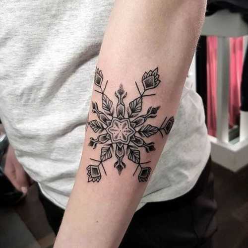 25 Snowflake Tattoo Ideas