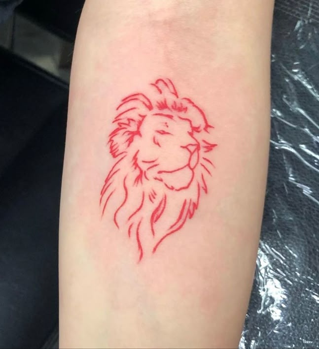 27 Ideas Lion Tattoo : From Minimalist Lines to Regal Power