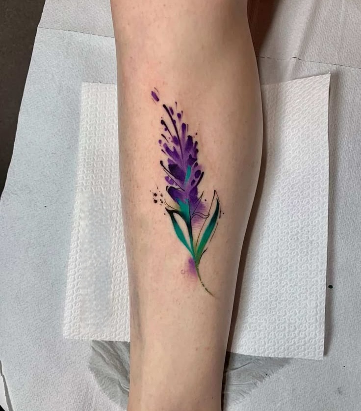 27 Lavender Tattoo Ideas : Fine Line, Bee, Rosemary, Black and Grey, Minimalist, Men and Women