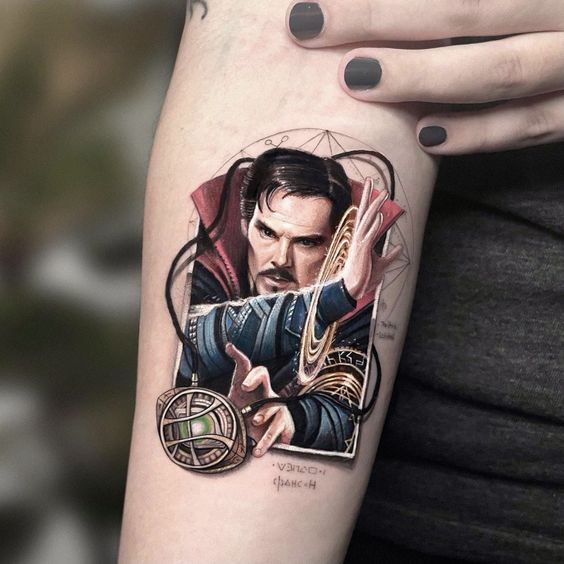 20 Ideas for Portrait Tattoos for Women in : Stunning Designs for Face, Back, and Shoulder