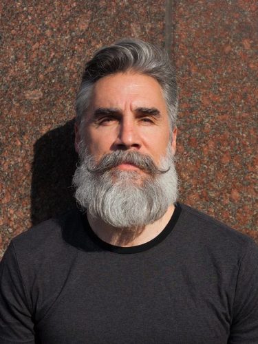 ’s Definitive 18 Guide to Grey Beards for Men: Style Elegance at Any Age
