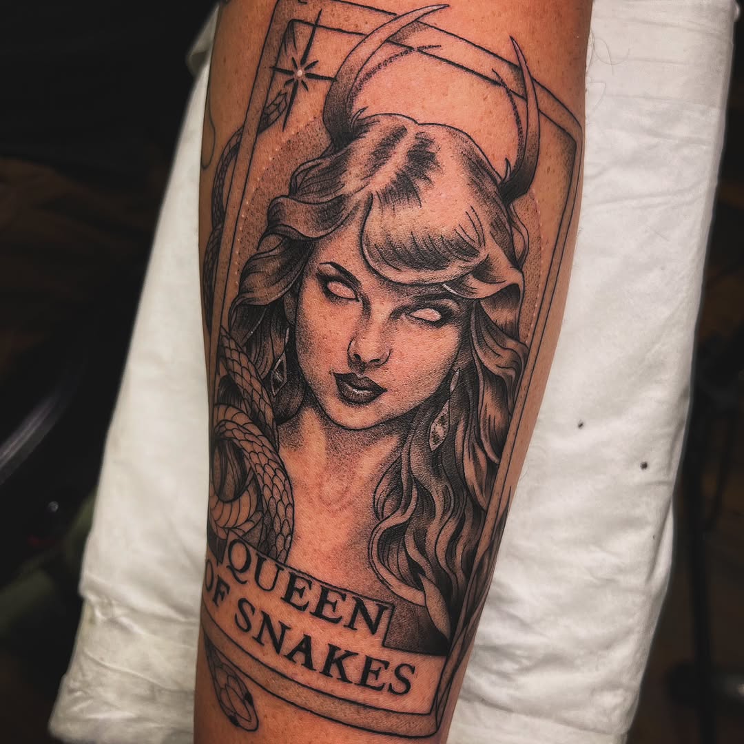 26 Taylor Swift Tattoo Ideas : Lyrics, Fine Line, Matching &#038; More for Swifties