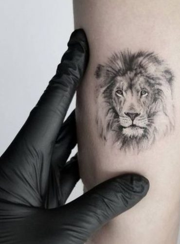 27 Easy Lion Tattoo Ideas: Simple yet Meaningful Designs