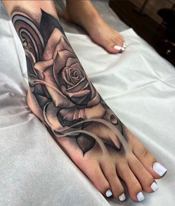 18 Ideas for Chicano Art Tattoos: Exploring Iconic Designs and Symbolism