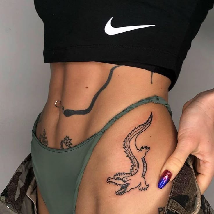 24 Small Baddie Tats : The Ultimate Guide to Edgy & Aesthetic Ink