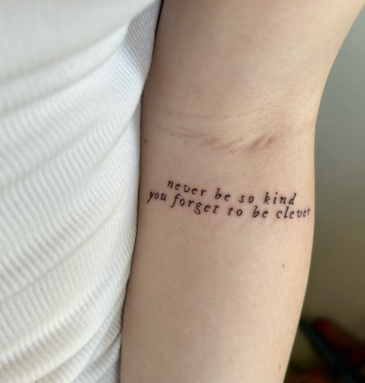 26 Taylor Swift Tattoo Ideas : Lyrics, Fine Line, Matching &#038; More for Swifties