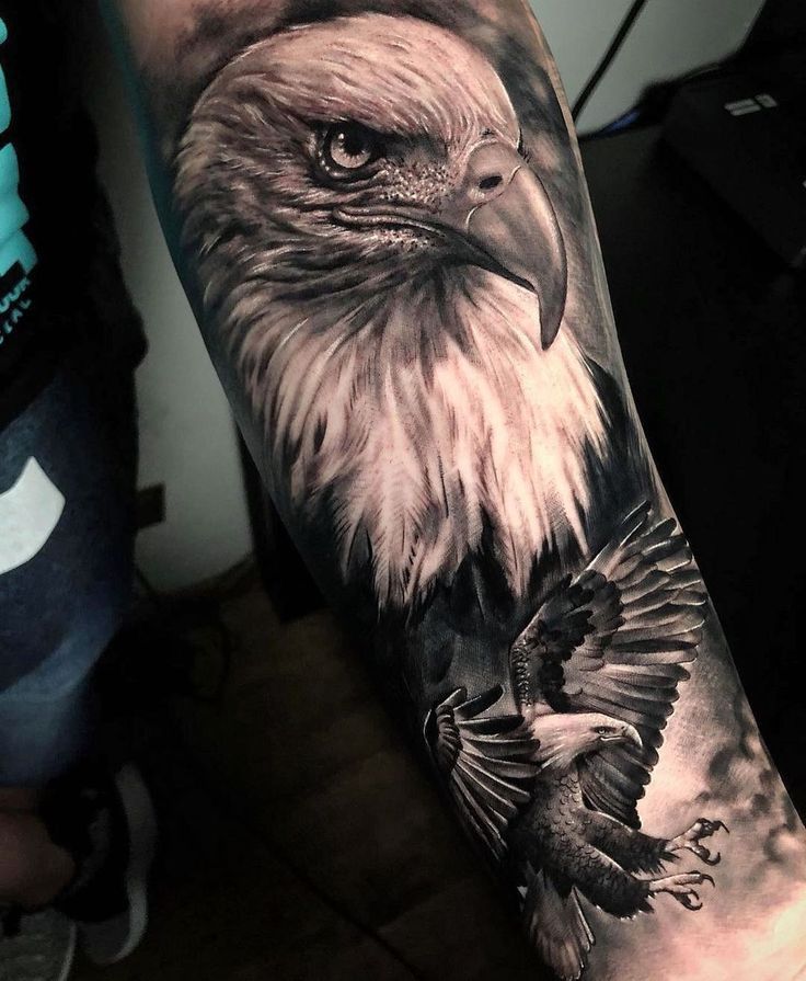 30 Eagle Tattoo Ideas : Bold Designs for Men and Women with Chest, Arm, Forearm, Minimalist