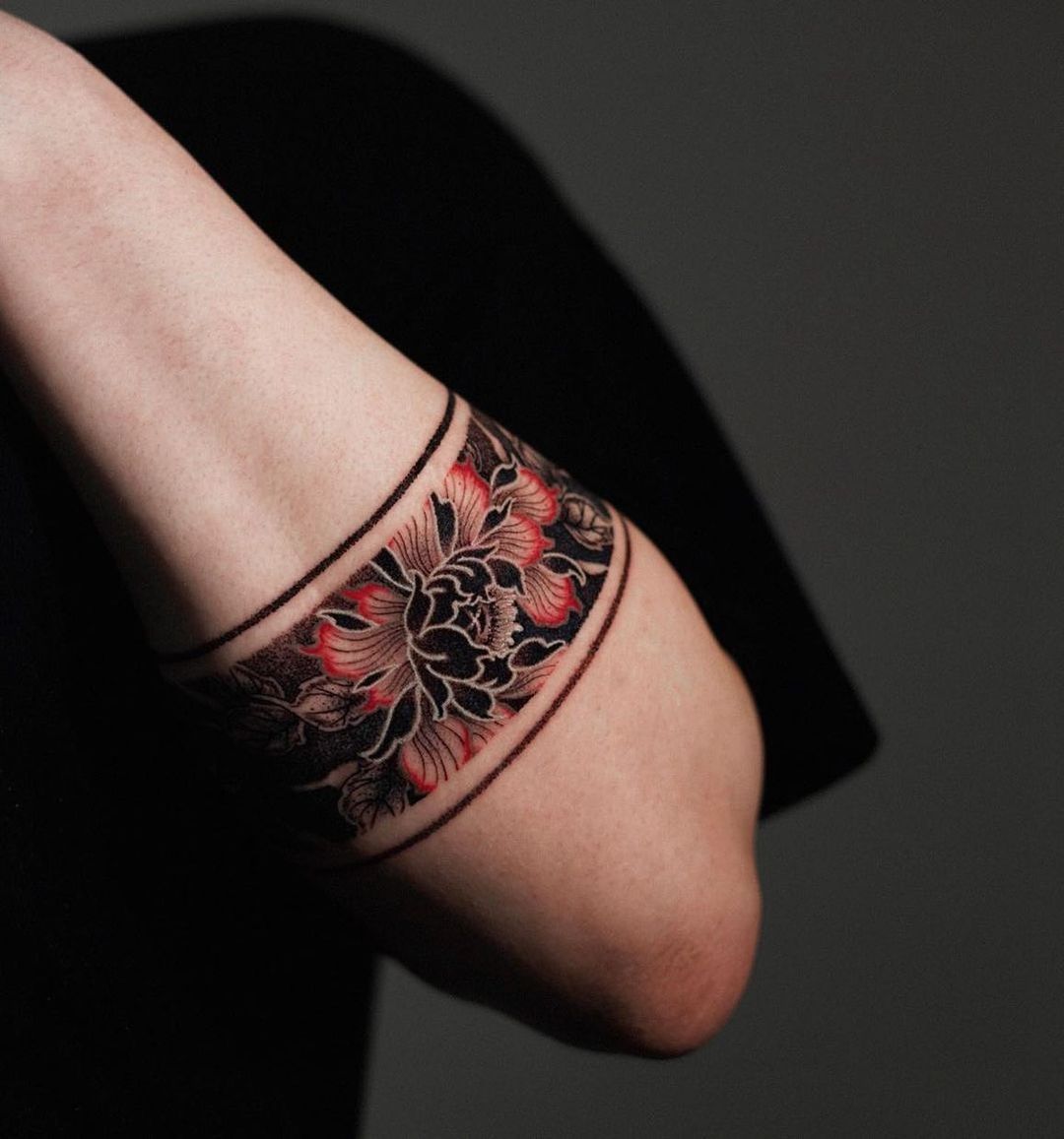 25 Band Tattoo Ideas : Bold Designs for Men and Women, Traditional and Modern Stencil Styles
