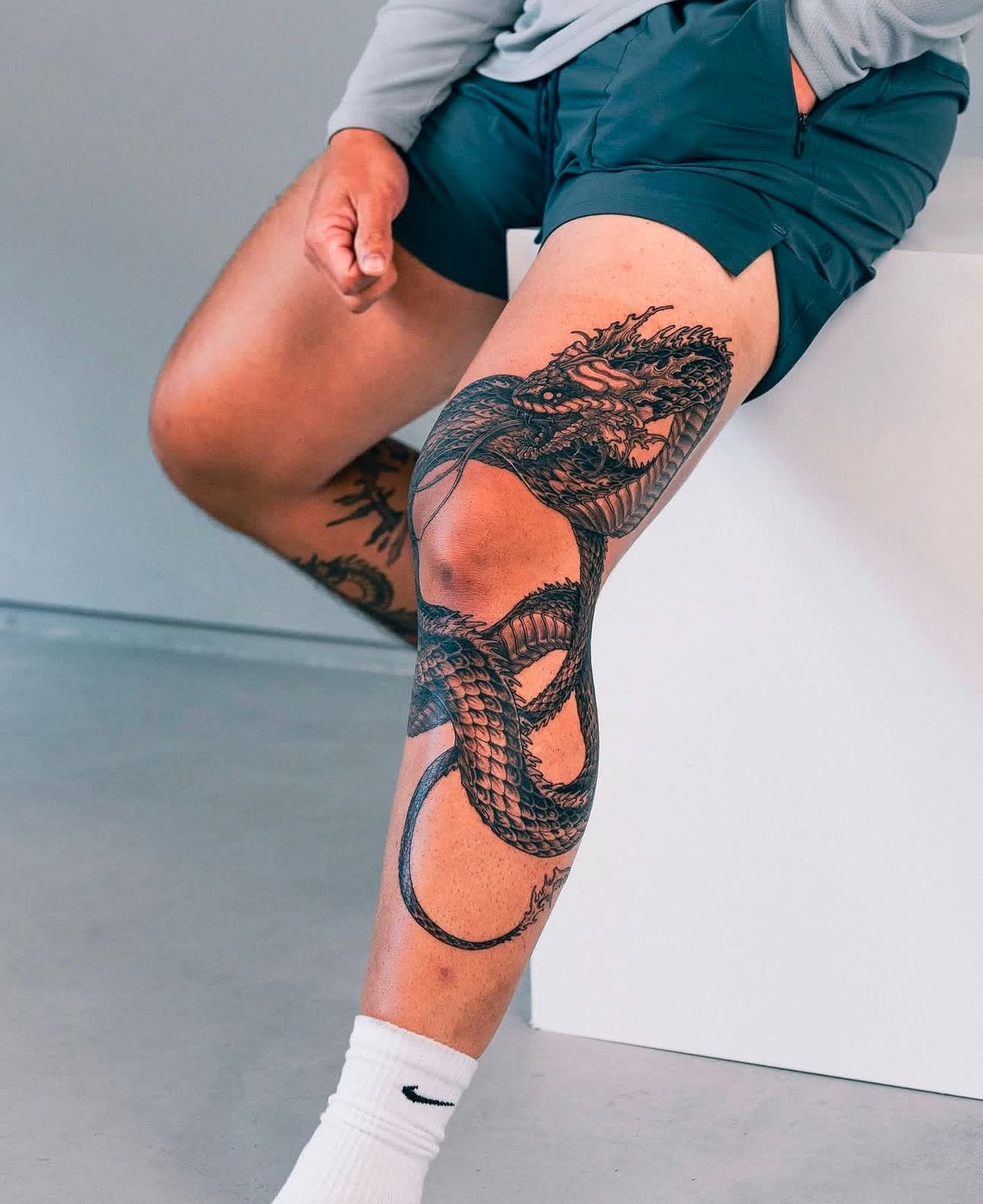 27 Mens Thigh Tattoo Ideas: how to choose art that actually suits your life