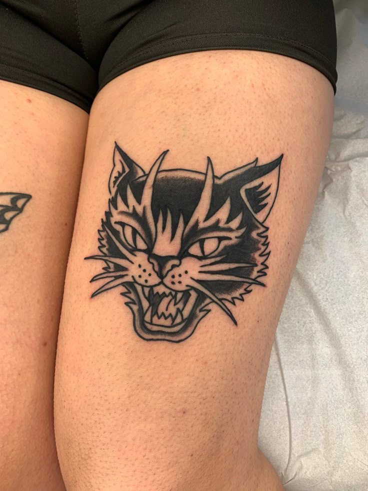 Here Are 28 Cat Tattoo Ideas to Consider in for Women and Men: Minimalist, Funny, Gothic