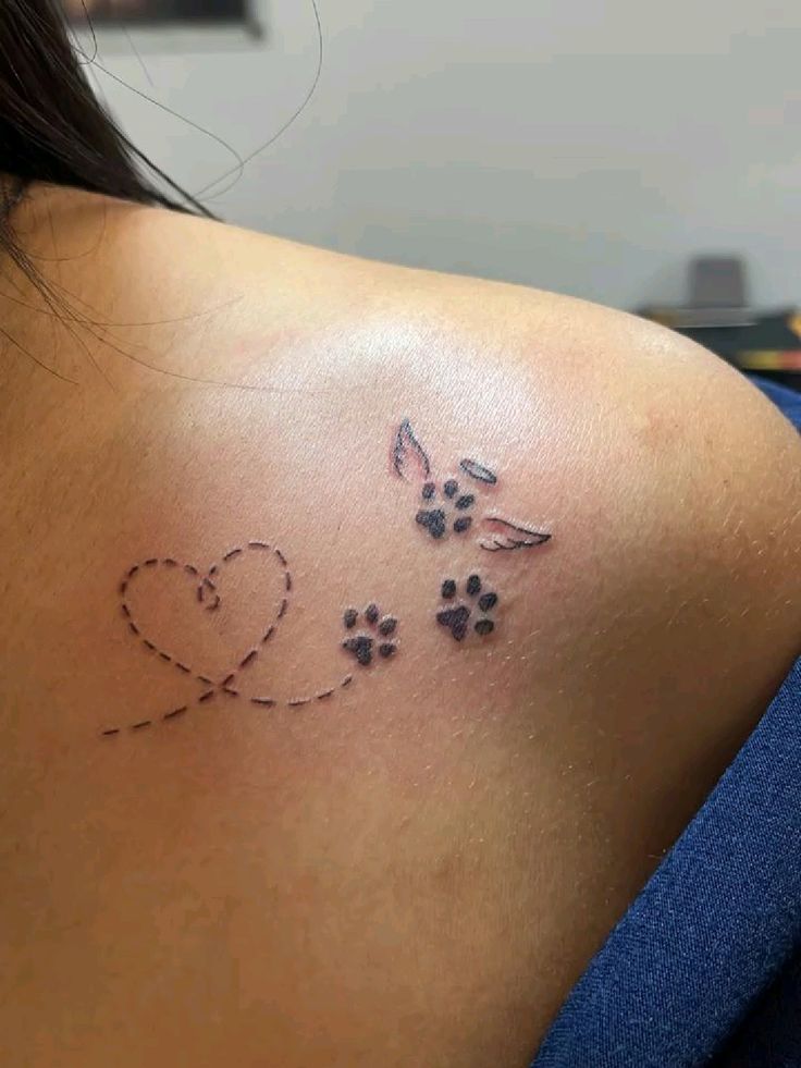 30 Heartfelt Dog Memorial Tattoo Ideas: Unique Paw Prints, Fine Line Portraits & Tiny Tributes