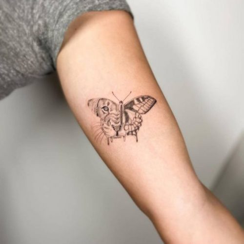 27 Easy Lion Tattoo Ideas: Simple yet Meaningful Designs