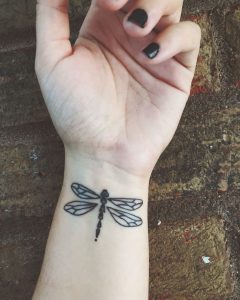 Hand Tattoos for Women 19 ideas