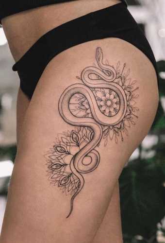 23 Snake Tattoos on Thigh Ideas for Alluring Art