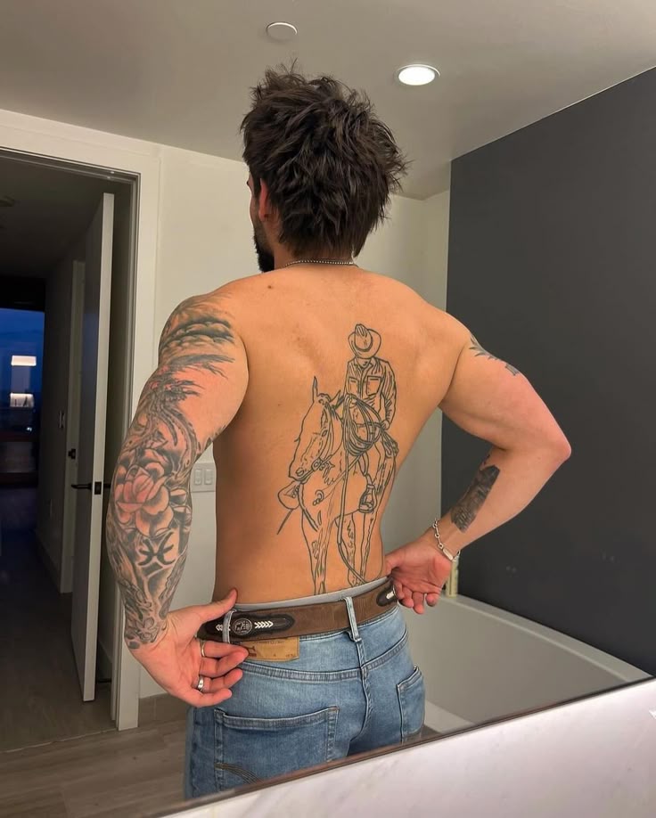25 Back Tattoo Ideas for : Unique, Meaningful, and Aesthetic Ink Inspiration