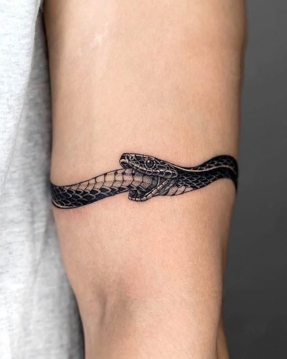25 Ouroboros Tattoo Ideas : Minimalist, Dragon, FMAB &#038; Traditional Snake Designs