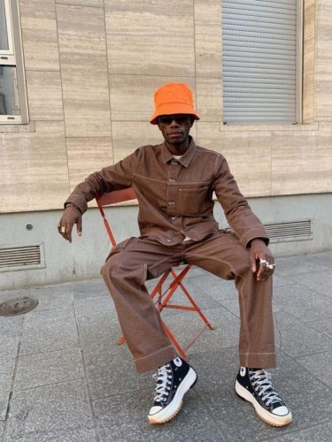 Stylish Men’s Sneaker & Pants Combinations – Top 18 Trendsetting Outfits for