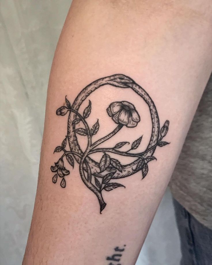 25 Ouroboros Tattoo Ideas : Minimalist, Dragon, FMAB &#038; Traditional Snake Designs