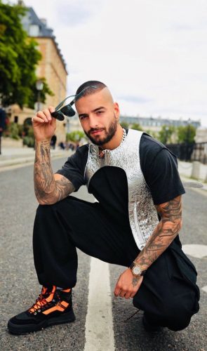 Stunning Hispanic Men’s Fashion: 18 Trendsetting Outfits for Style & Heritage